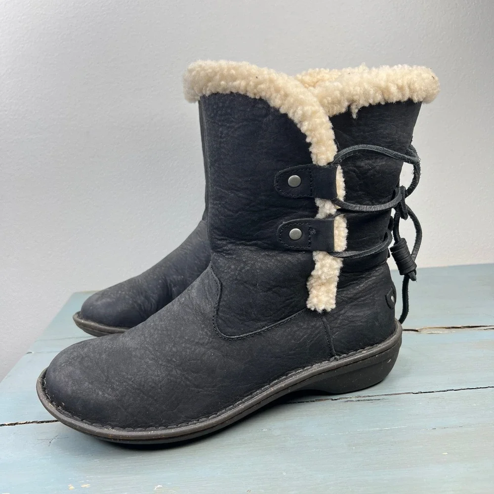 UGG Simmens Black Leather Shearling Lined Winter Boots 1007760 Womens 8